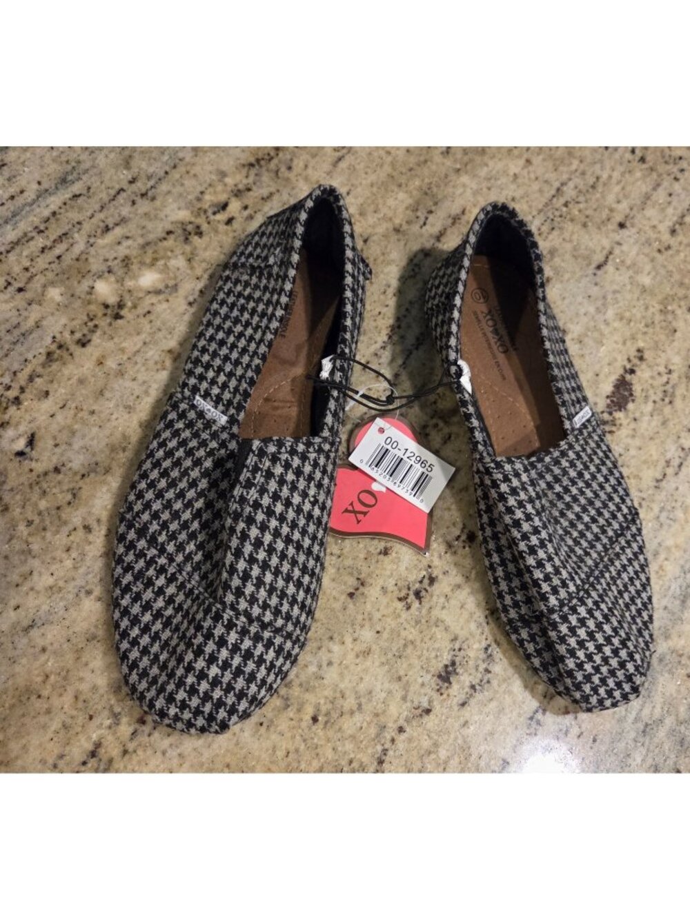 New! XOXO Houndstooth Slip On Casual Flats Comfort Shoes Womens Size 10
